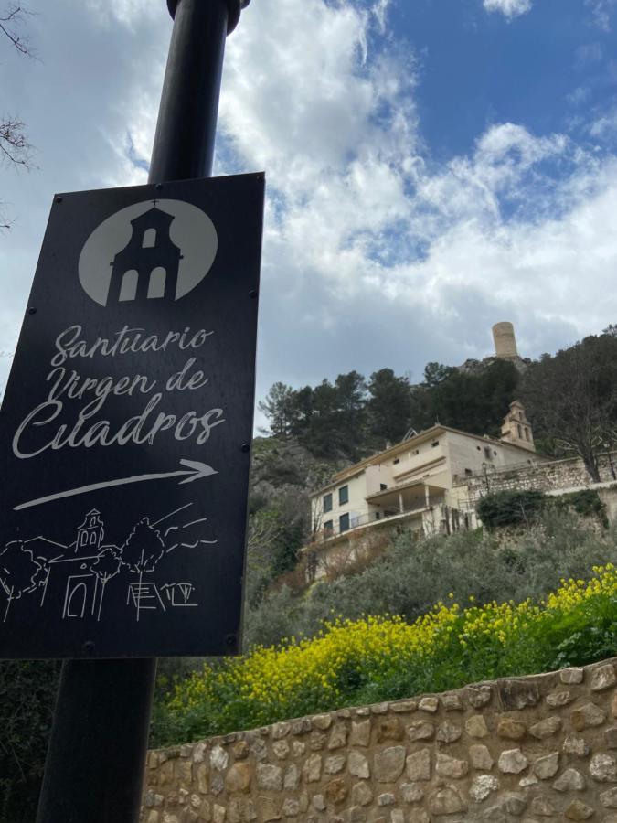 Hostal Rural De Cuadros Bedmar y Garciez エクステリア 写真