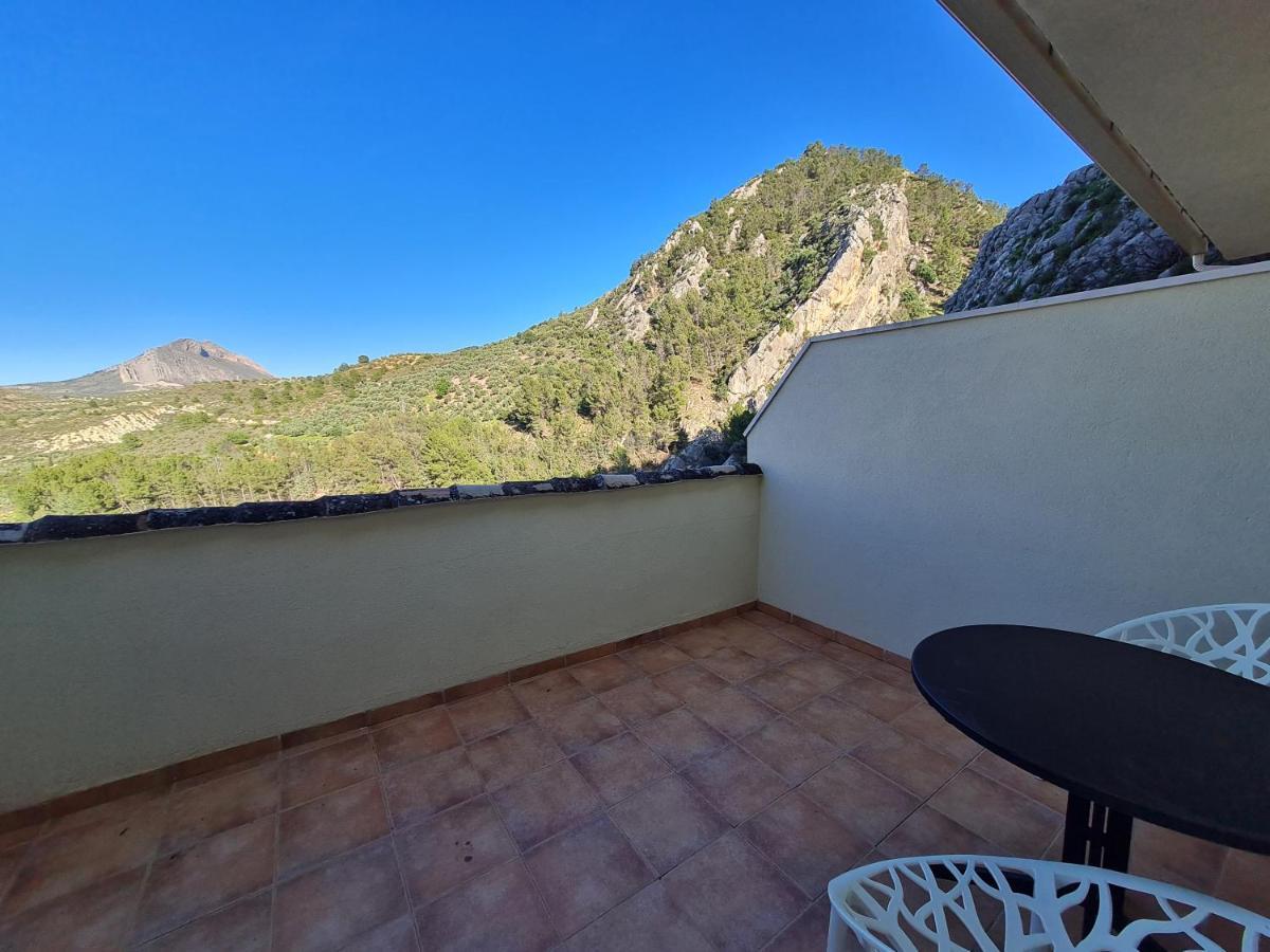 Hostal Rural De Cuadros Bedmar y Garciez エクステリア 写真