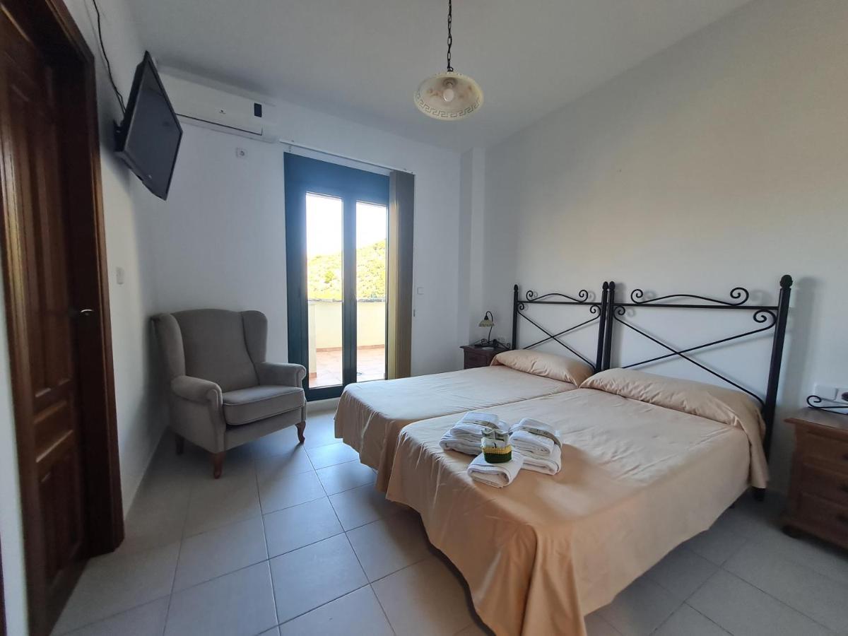 Hostal Rural De Cuadros Bedmar y Garciez エクステリア 写真