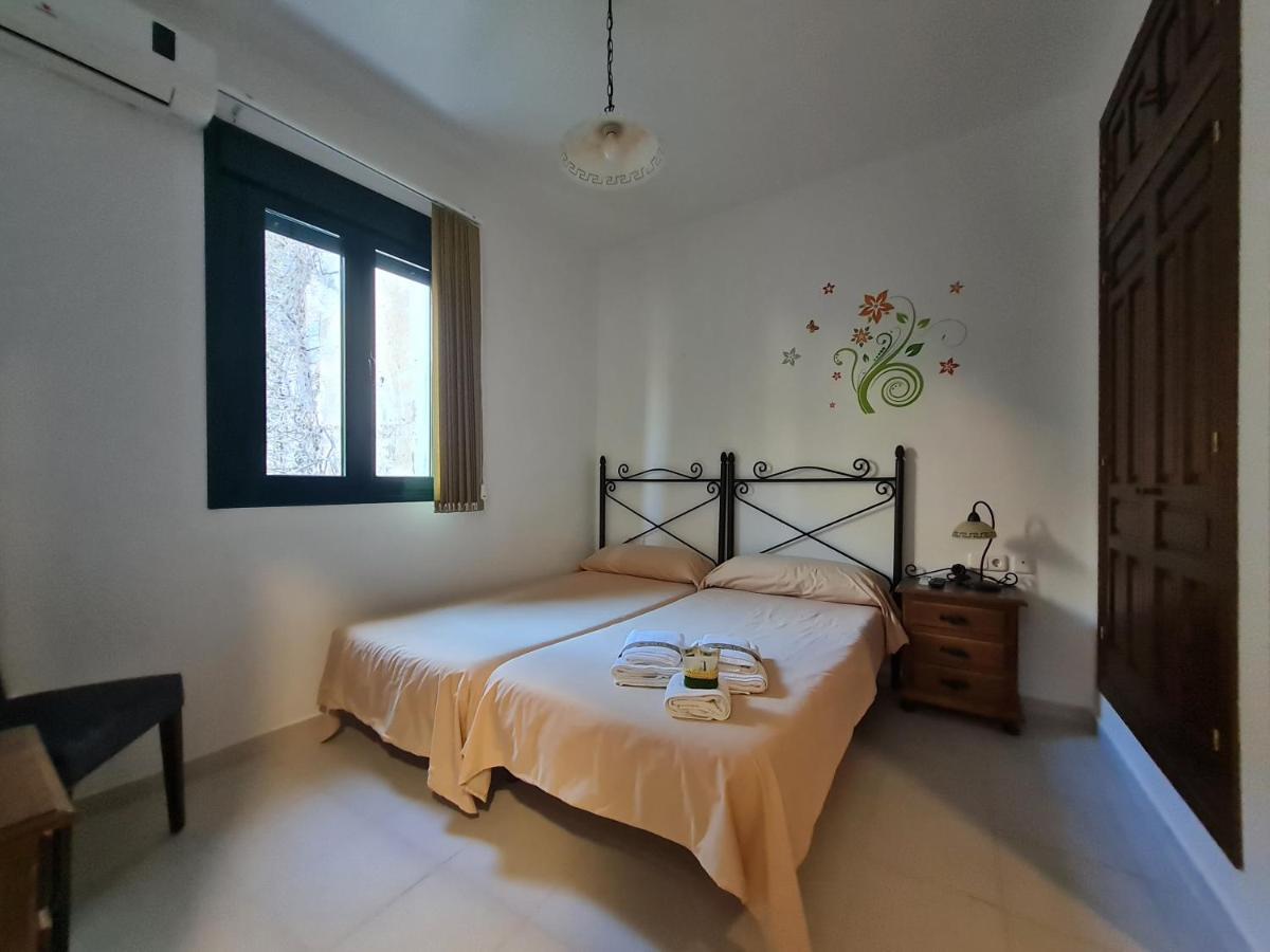 Hostal Rural De Cuadros Bedmar y Garciez エクステリア 写真