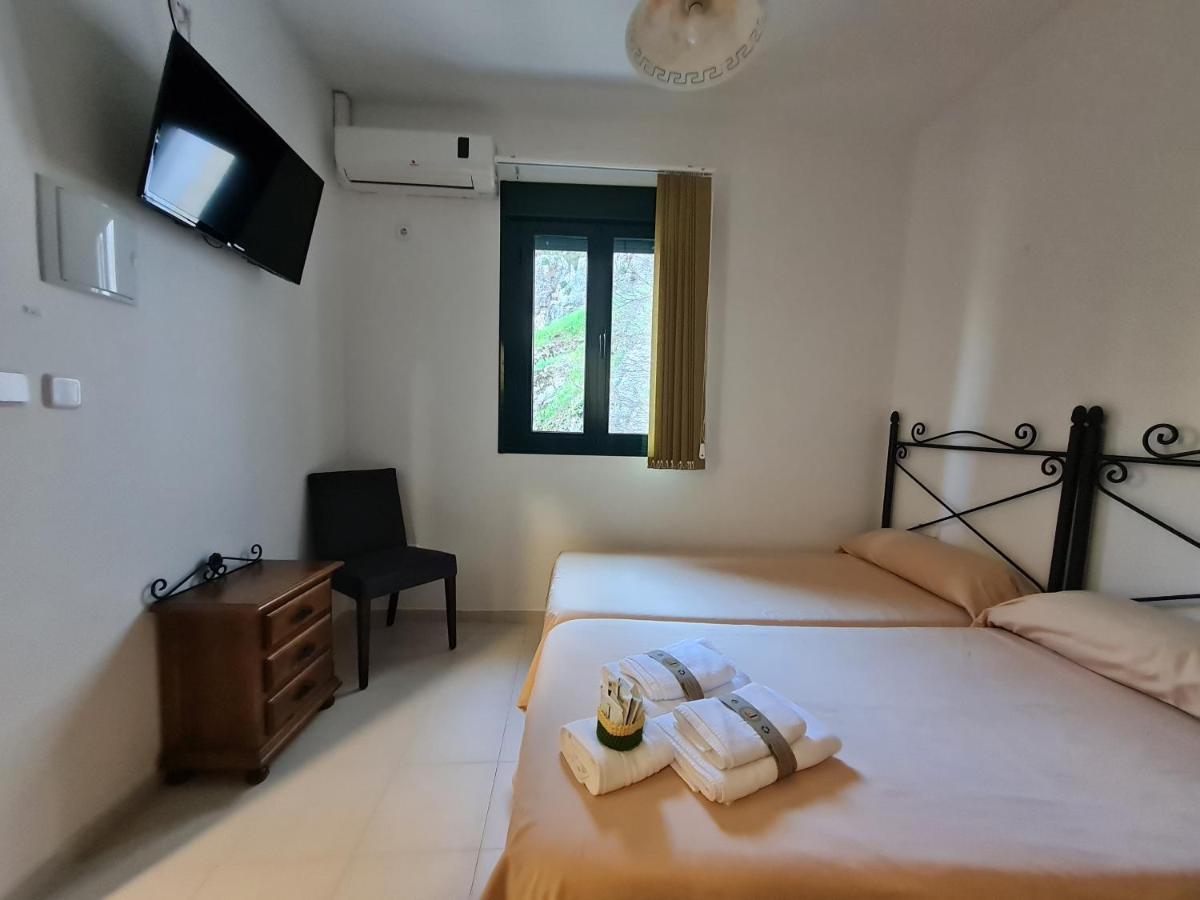 Hostal Rural De Cuadros Bedmar y Garciez エクステリア 写真